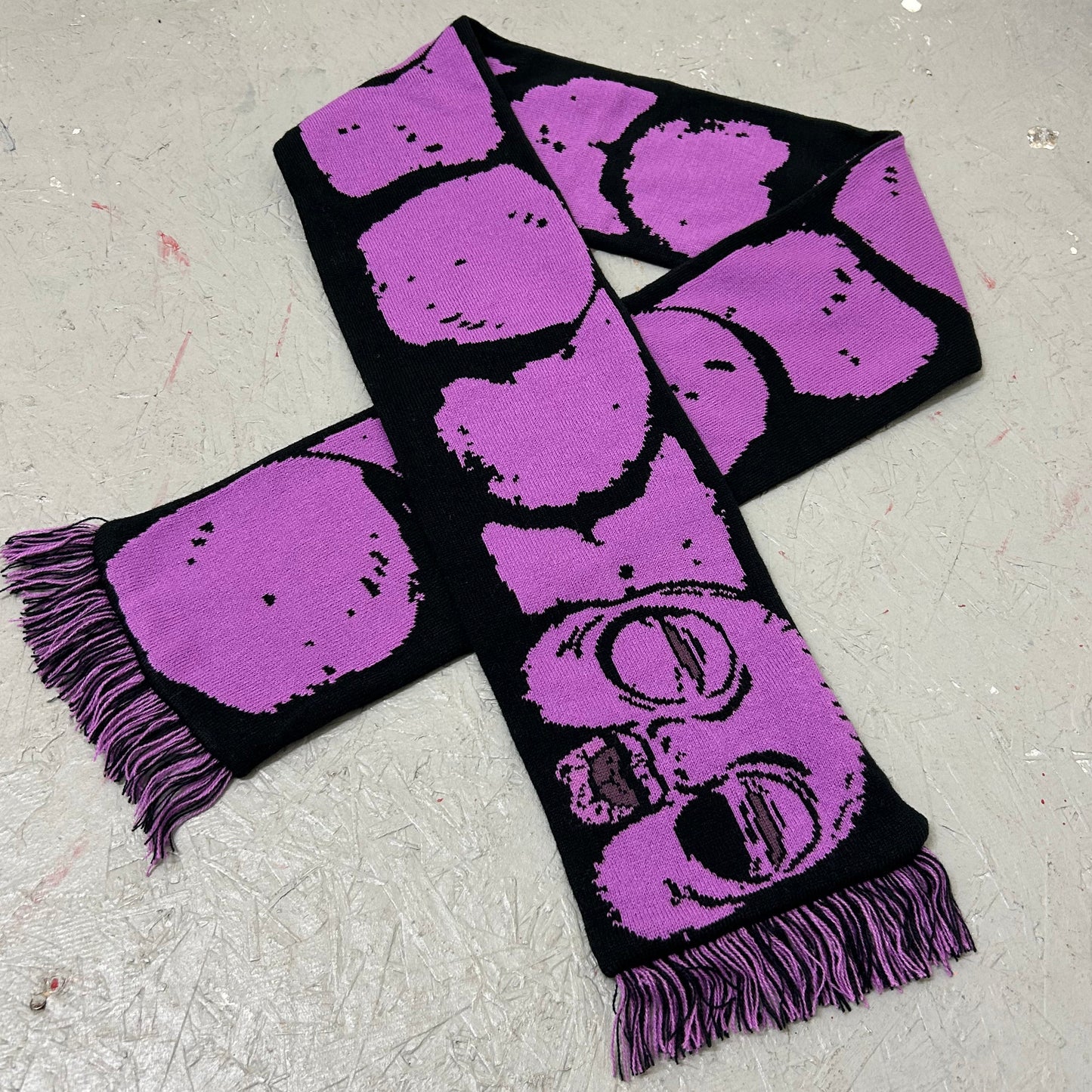 worm scarf