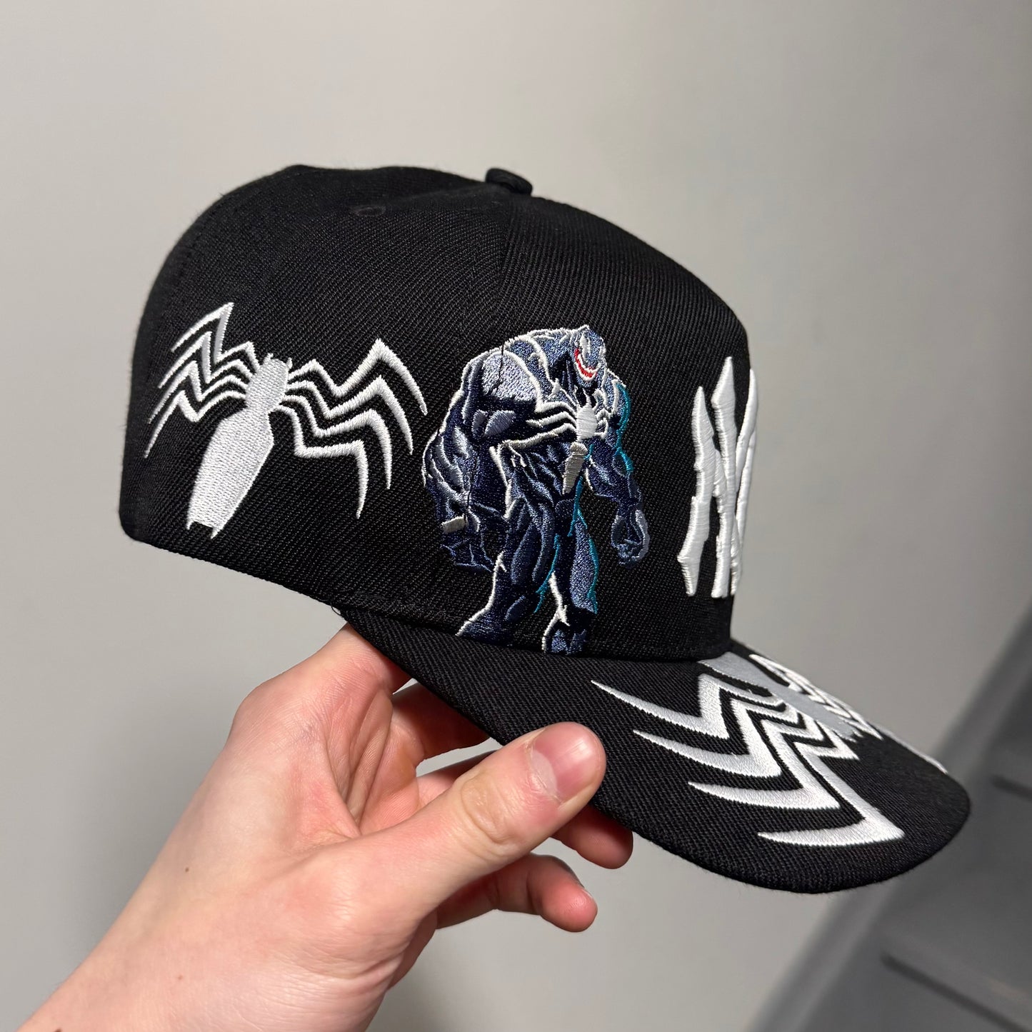 V3N0M cap