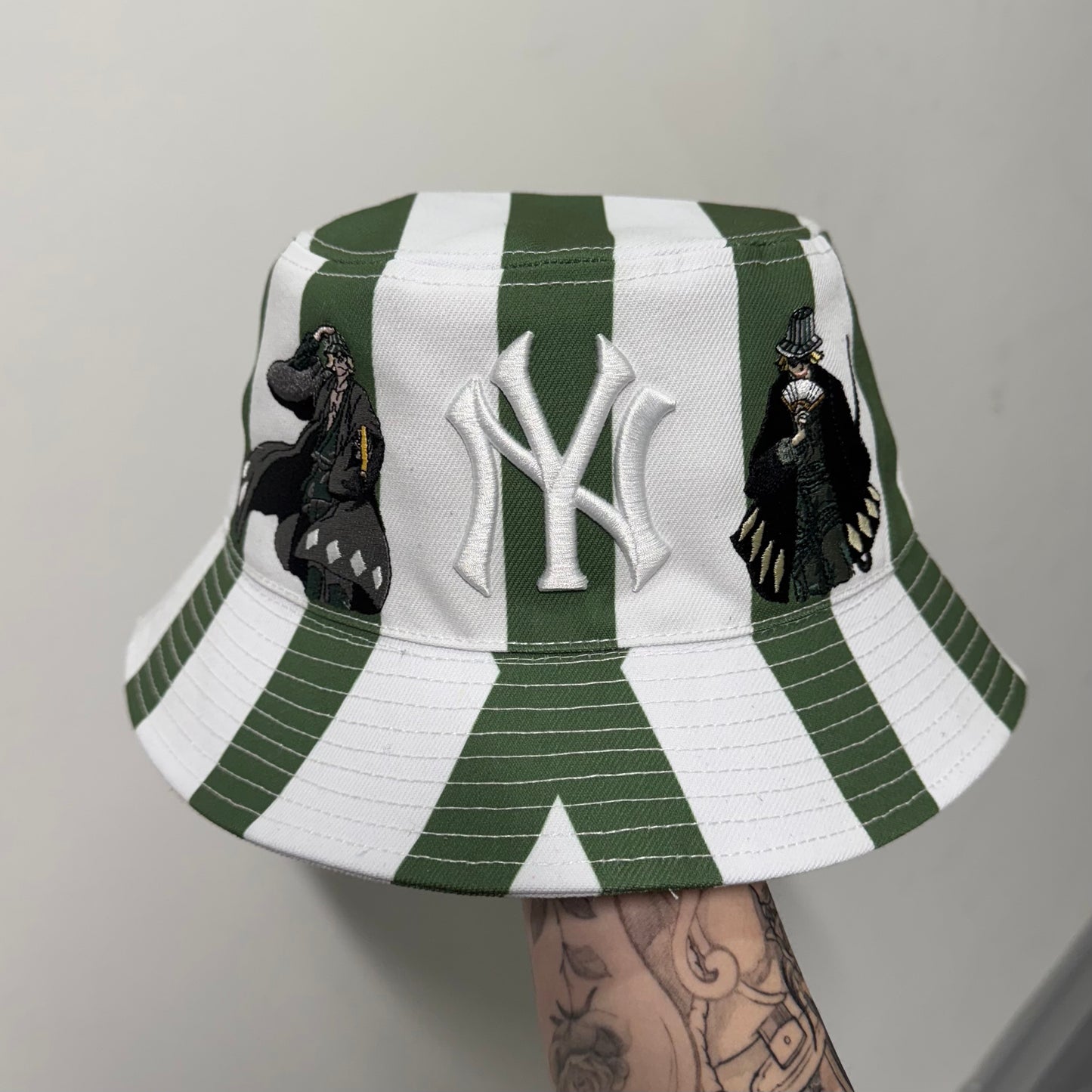 BUCKET HAT