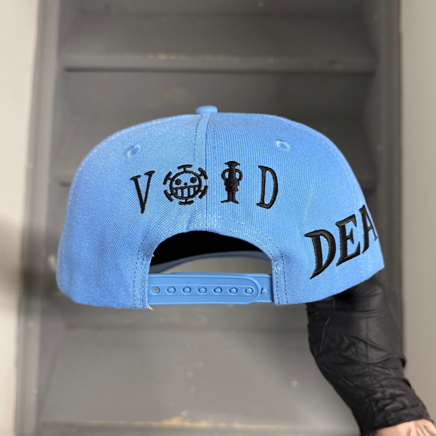 "LA"W CAP